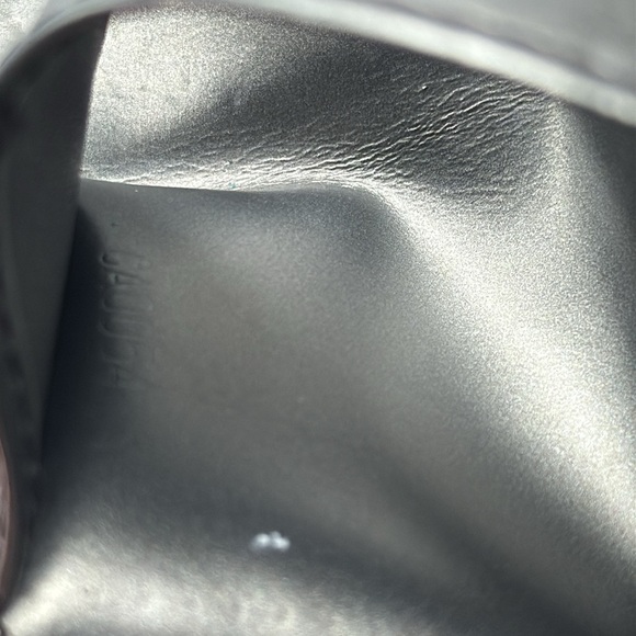 Louis Vuitton Key Holder Monogram Black Vernis Leather | Unisex | Pre-Owned | - Picture 7 of 7